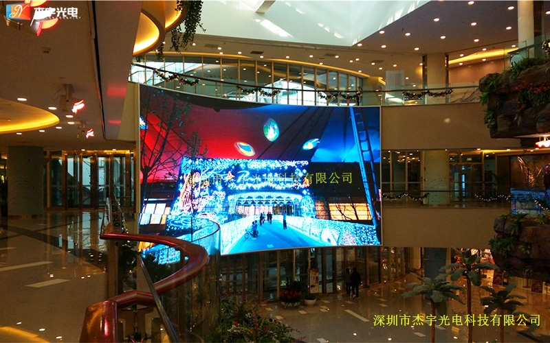 P3 商场弧形LED显示屏